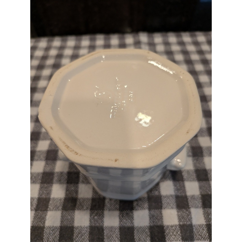 Pfaltzgraff Heritage White Salt Pepper Shakers & Sugar Bowl Set White Porcelain - Picture 6 of 12